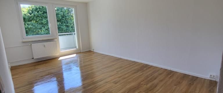 Deine Neue? - Foto 1