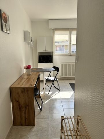 Studio meublé - Photo 5