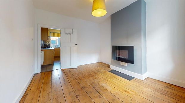 2 bedroom terraced house to rent - Photo 1