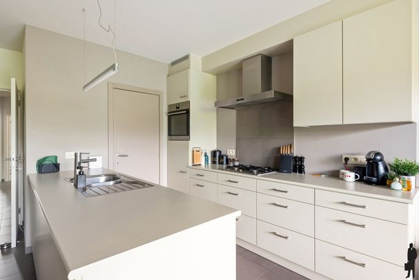 Appartement met 2 slpks, terras, autostaanplaats en berging - Foto 1