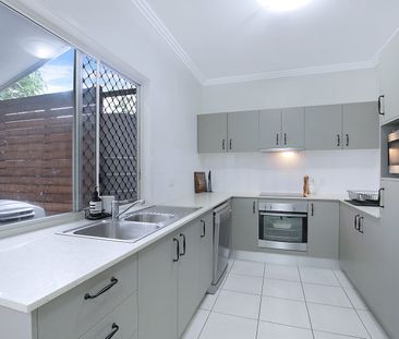 Gorgeous 3 Bedroom Townhouse in Zillmere - Photo 4