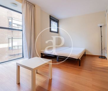 Flat for rent in Berruguete (Madrid) - Photo 2