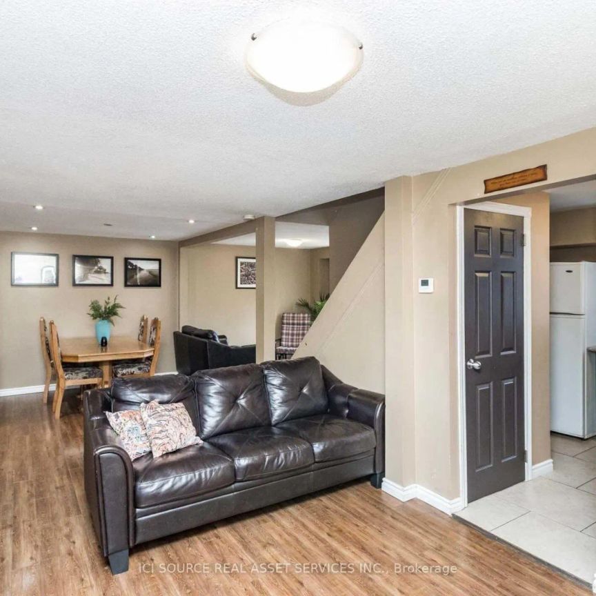 26 MCMURCHY AVENUE S - Photo 1