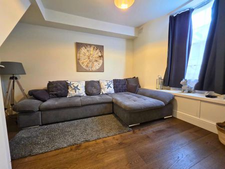 3 bedroom terraced house to rent - Photo 2