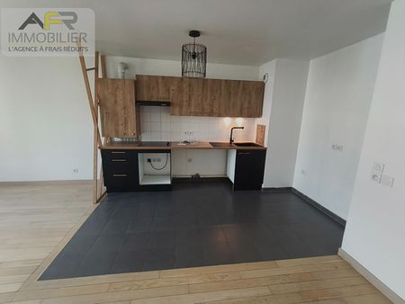 Location Appartement 3 pièces 69m² - Photo 4