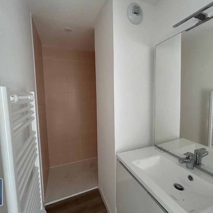 Location Appartement 1 pièce 25m² ROUBAIX 59100 - Photo 1