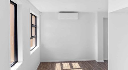 Four bedroom new build in New Lynn! - Photo 4