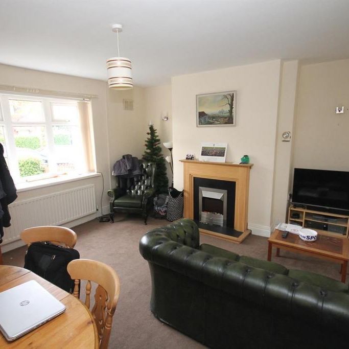 4 bedroom private hall to rent - Photo 1