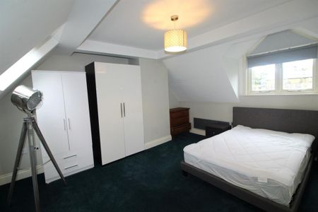 2 bedroom cottage to rent - Photo 2