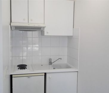 location Appartement T1 DE 30.2m² À VERSAILLES - Photo 1