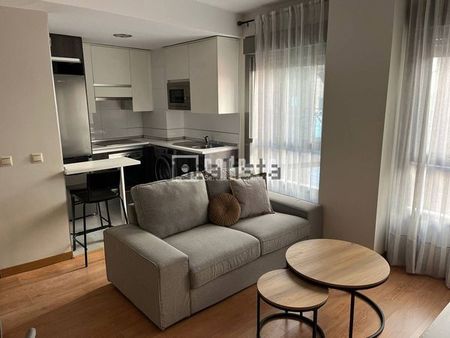 Alquiler de piso en Calle Armengual de la Mota - Photo 3