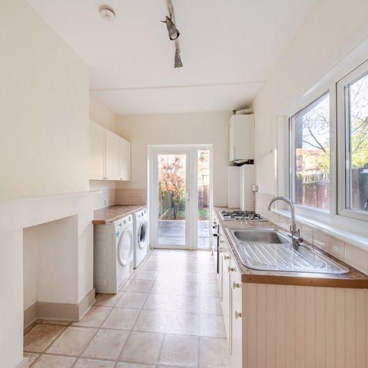 2 bedroom terraced house to rent - Photo 1