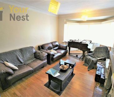 4 bedroom semi-detached house to rent - Photo 1