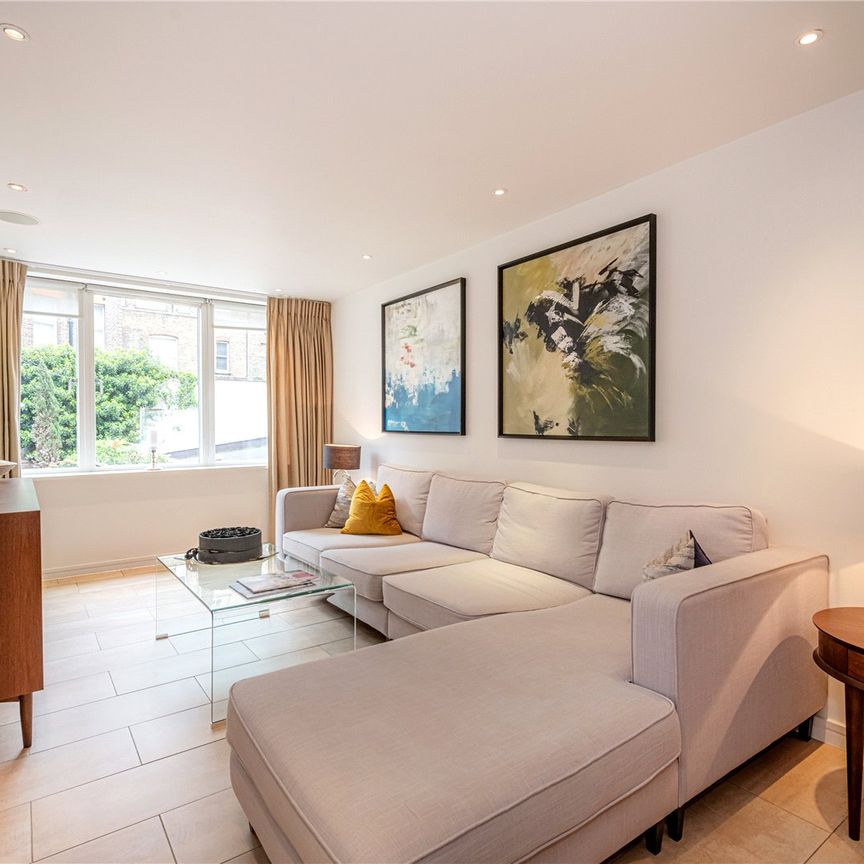 Spacious and Modern Two Bedroom Apartment - Photo 1