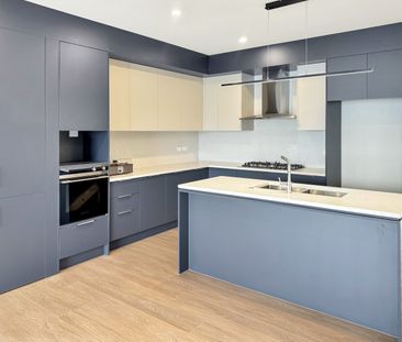 Karaka - 4 Bedrooms with 2.5 Bathrooms - Photo 4