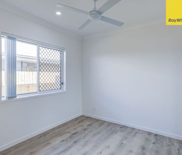 FOUR BEDROOM FAMILY HOME - Photo 4