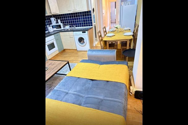 Room in a Shared Flat, Finchley Road, NW2 - Photo 1