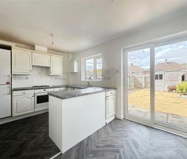 2 bedroom end of terrace house to rent - Photo 6