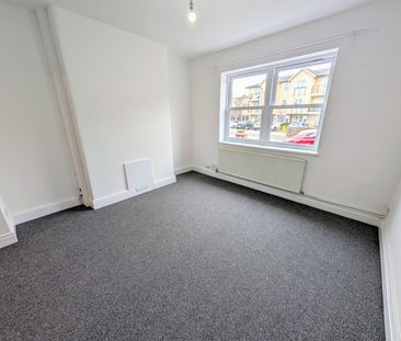 A 3 Bedroom Terraced - Photo 4