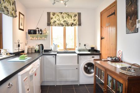 2 bedroom barn conversion to rent - Photo 4