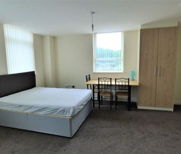 1 bedroom flat to rent - Photo 2