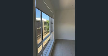 Modern & Stylish Newly Built Home in Bellbird Plac - Photo 4