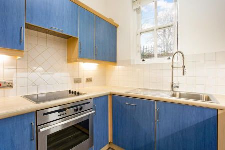 1 bedroom flat to rent - Photo 4