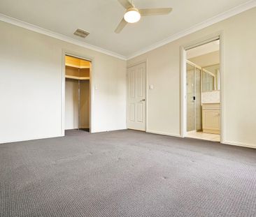 19 Castlereagh Avenue, Dubbo, NSW 2830 - Photo 2