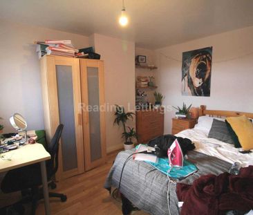 6 bedroom terraced house to rent - Photo 4