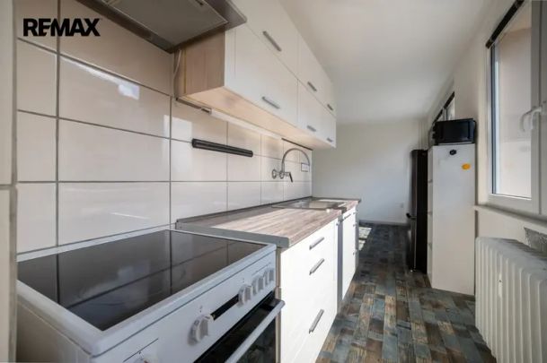 Pronájem bytu 3+kk s lodžií, Hradec Králové – Malšovice, ul. Vachkova - Photo 1