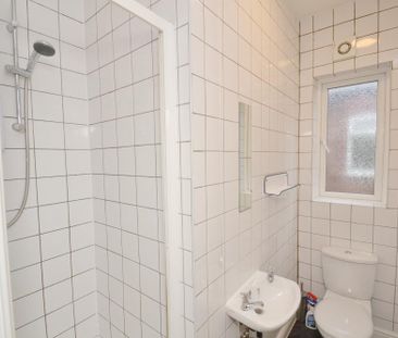 6 bedroom terraced house to rent - Photo 2