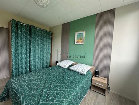 Location Appartement 4 pièces 74m² - Photo 5