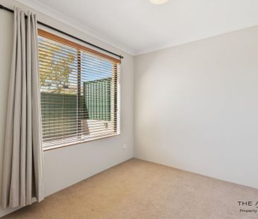 Private & Convenient 3-Bedroom Villa in Prime Balga Location - Photo 6