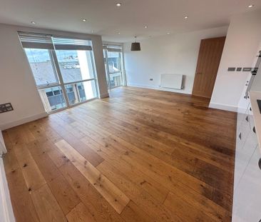 2 bedroom flat to rent - Photo 2