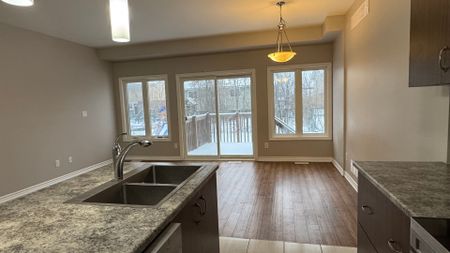 For Lease - 263 Louise Street, Welland, Ontario - Photo 3