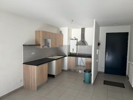 Location Appartement 3 pièces 65m² PESSAC 33600 - Photo 3