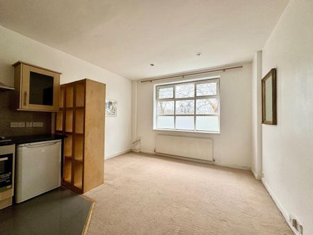 1 bedroom flat to rent - Photo 2