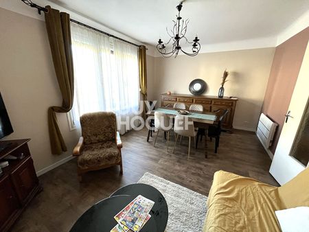 AMELIE LES BAINS PALALDA : appartement meublé F3 (61 m²) à louer avec garage et jardin - Photo 2