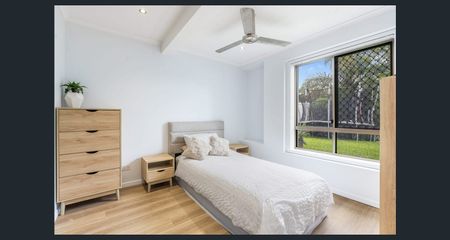 16 Dawnann Court, Carrara QLD 4211 - House For Rent | Domain - Photo 4