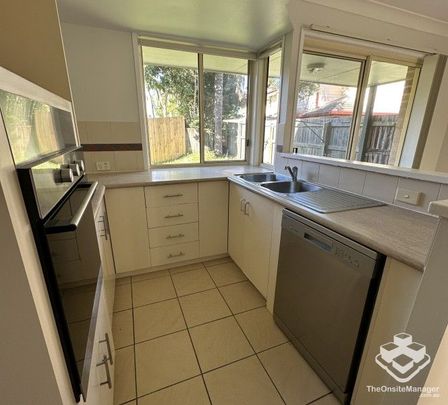 $700 per week - Photo 1