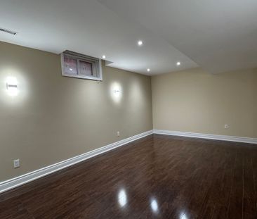 For Lease - 122A Clarendon Drive Unit# Bsmt, Richmond Hill, Ontario - Photo 2