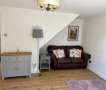 2 bedroom terraced house to rent - Photo 4