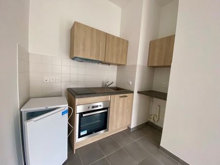 Location Appartement 1 pièce 35m² ORLEANS 45000 - Photo 3