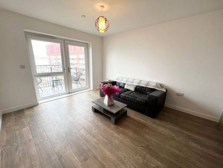 1 Bedroom Flat / Apartment - Capstan Road, Southampton - Photo 2