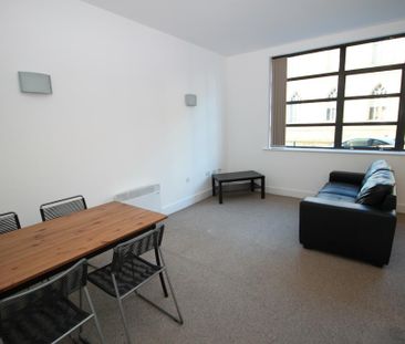 1 bedroom flat to rent - Photo 2