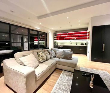 2 Bed Flat, Amelia House, E14 - Photo 3