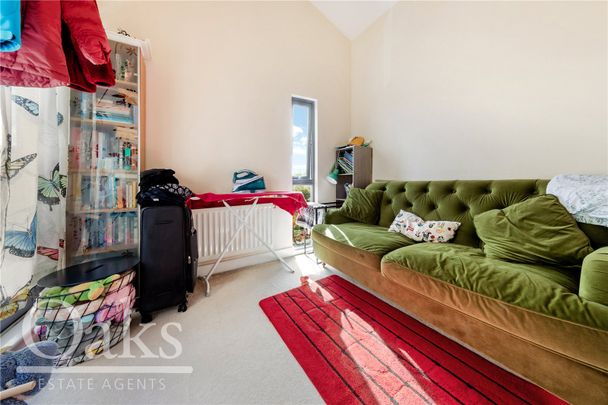 Cairns Place, Streatham, London - Photo 1