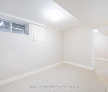 1041 St Clarens Avenue #Basement - Photo 6