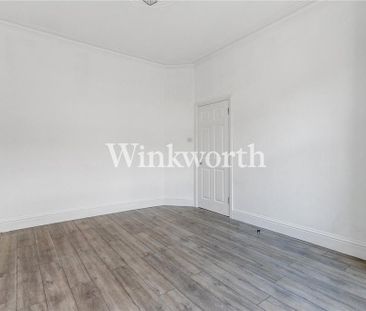 3 bedroom end of terrace house to rent - Photo 5