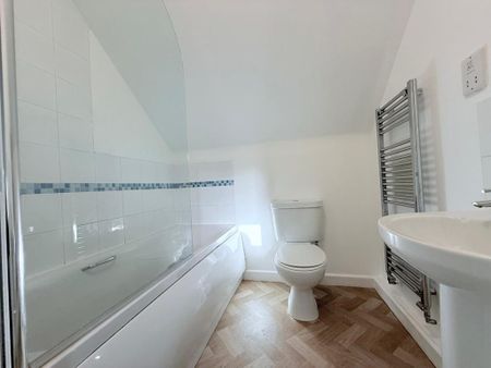 3 bedroom terraced house to rent - Photo 3